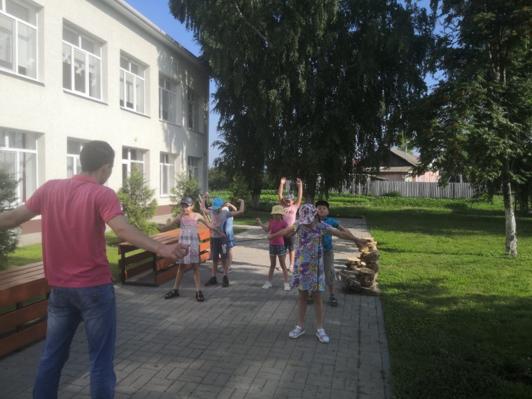 Участие в конкурсе «Ларец народной мудрости».
